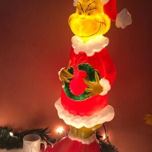 Grinch Holiday Light-Up Decoration